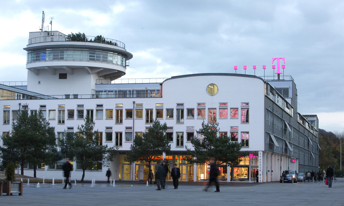 Das Verwaltungszentrum der Telekom in Bonn ist ein Referenzprojekt der ABH Stromschienen GmbH aus Duisburg