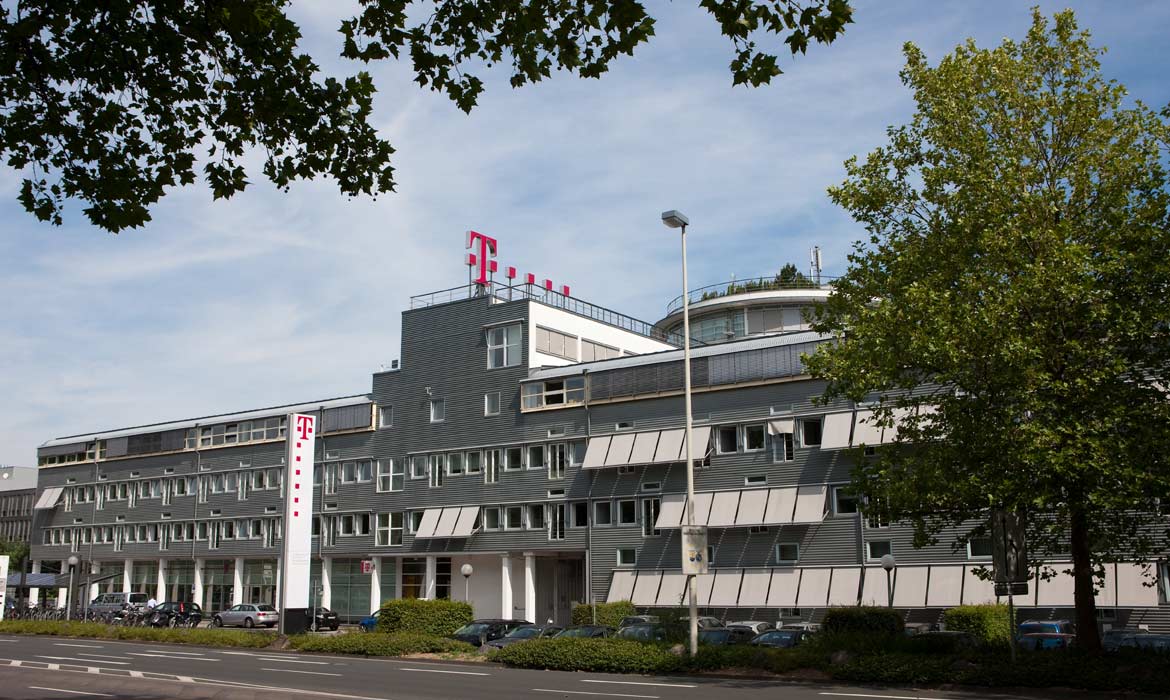 Das Verwaltungszentrum der Telekom in Bonn ist ein Referenzprojekt der ABH Stromschienen GmbH aus Duisburg