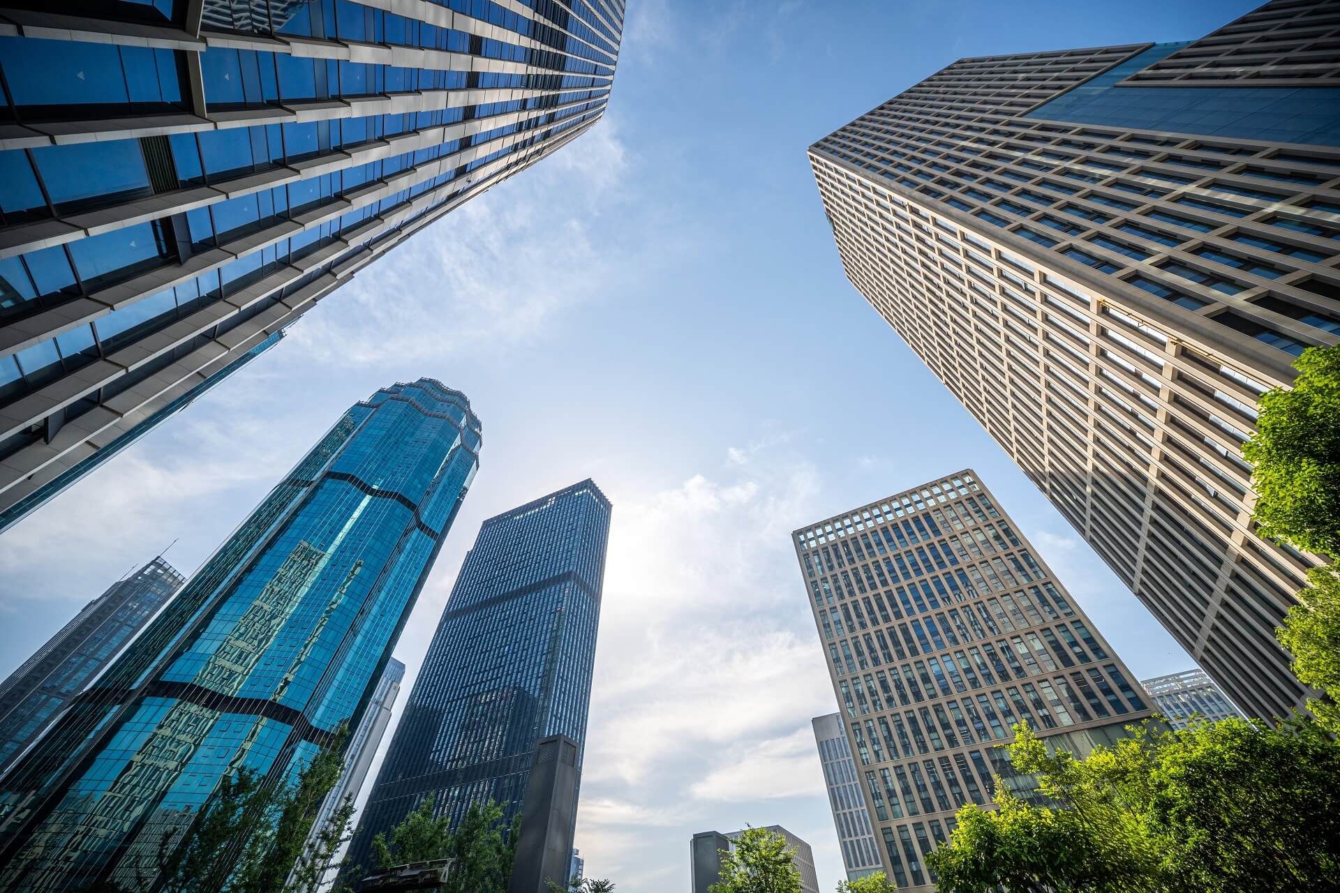 Ein Blick auf Hochhäuser